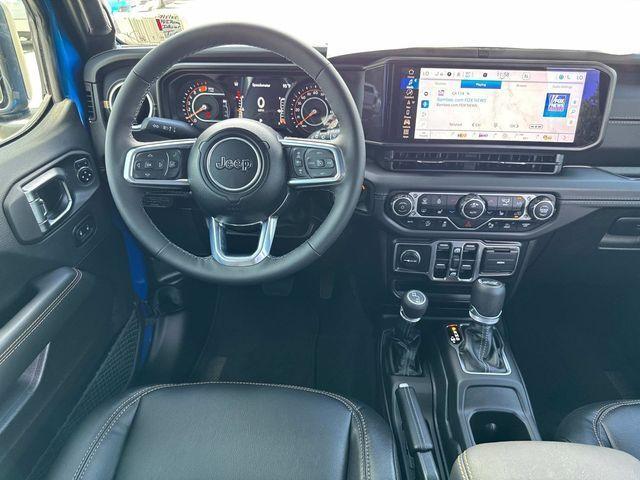 new 2025 Jeep Wrangler car, priced at $54,298