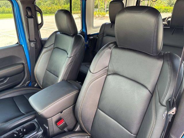 new 2025 Jeep Wrangler car, priced at $54,298