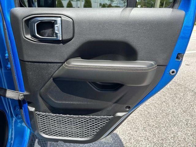 new 2025 Jeep Wrangler car, priced at $54,298