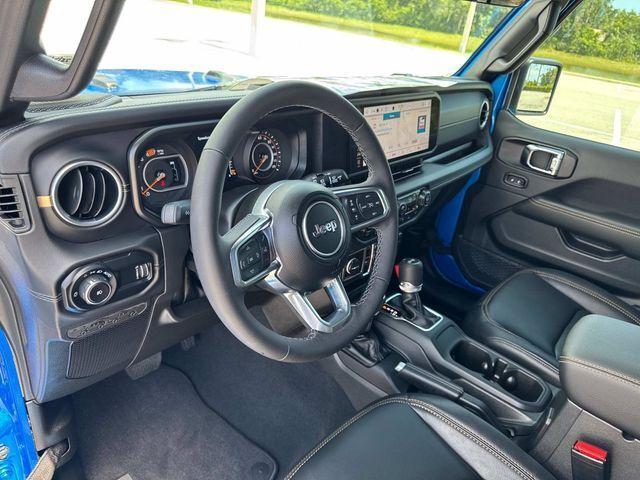 new 2025 Jeep Wrangler car, priced at $54,298