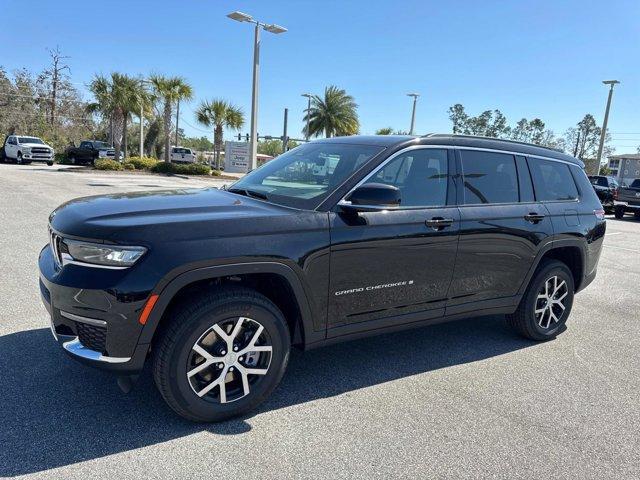 new 2025 Jeep Grand Cherokee L car, priced at $42,978