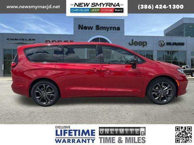 new 2026 Chrysler Pacifica car, priced at $44,937