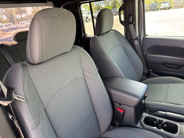 new 2025 Jeep Gladiator car, priced at $47,749