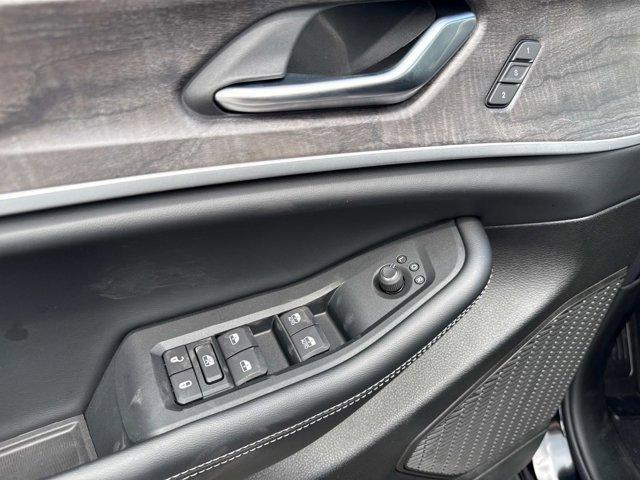 new 2025 Jeep Grand Cherokee car, priced at $48,269