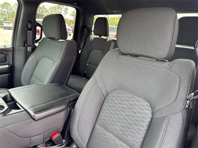 new 2025 Ram 1500 car, priced at $41,516
