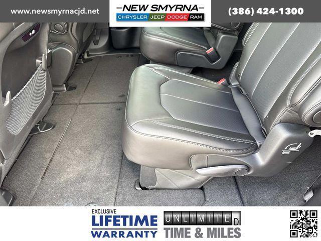new 2026 Chrysler Pacifica car, priced at $44,937