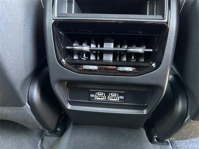 new 2025 Jeep Grand Cherokee car, priced at $33,657