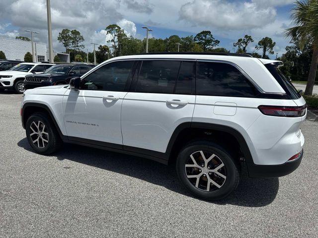 new 2025 Jeep Grand Cherokee car, priced at $46,181