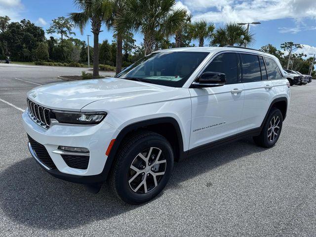 new 2025 Jeep Grand Cherokee car, priced at $46,181