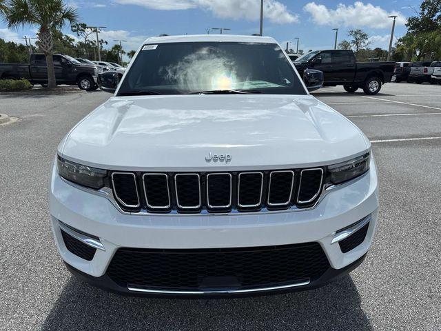new 2025 Jeep Grand Cherokee car, priced at $46,181