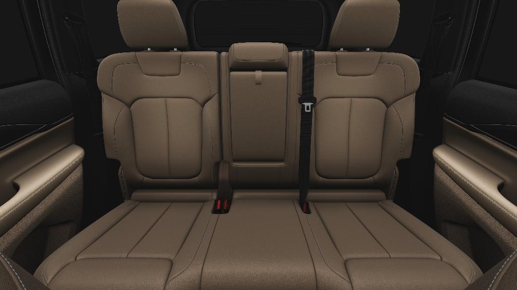 new 2025 Jeep Grand Cherokee car, priced at $46,181
