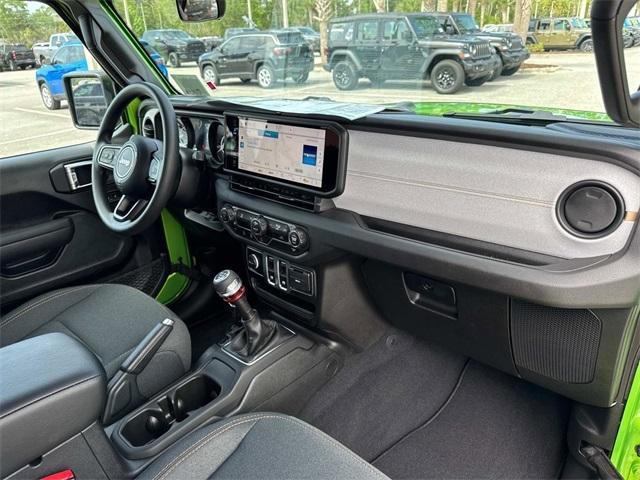 new 2025 Jeep Wrangler car, priced at $33,152