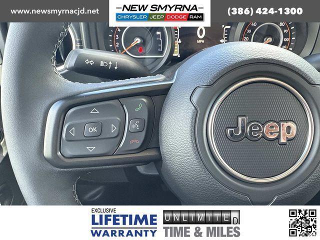 new 2025 Jeep Gladiator car, priced at $42,580