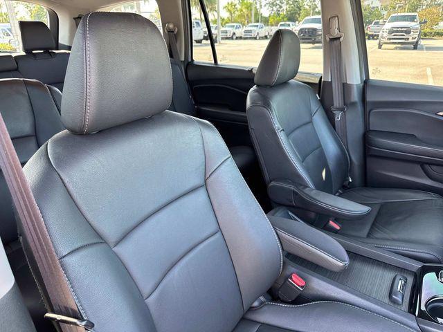 used 2022 Honda Pilot car, priced at $26,888