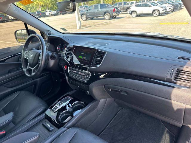 used 2022 Honda Pilot car, priced at $26,888