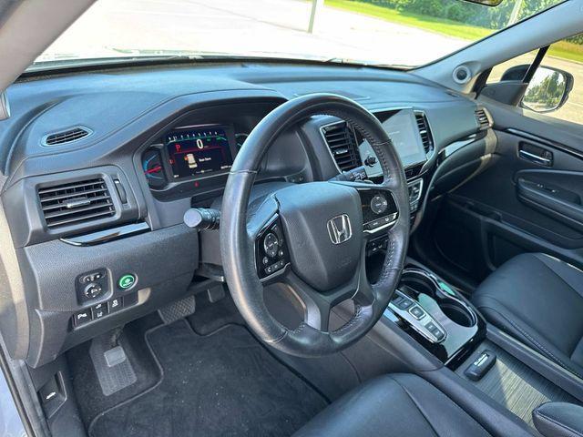 used 2022 Honda Pilot car, priced at $26,888