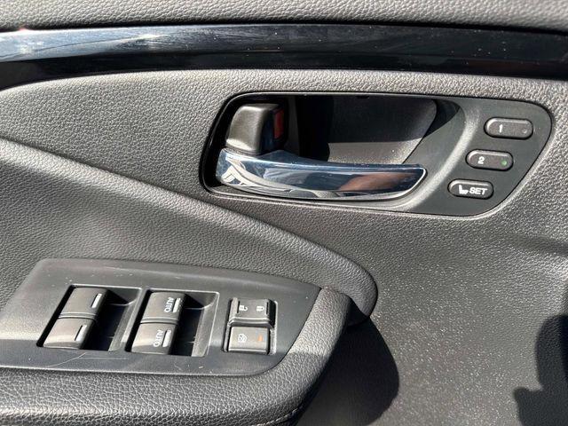 used 2022 Honda Pilot car, priced at $26,888