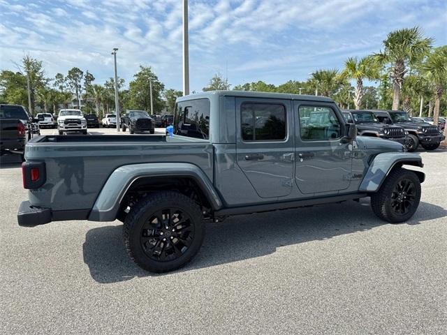 new 2025 Jeep Gladiator car, priced at $45,327
