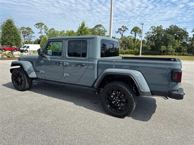 new 2025 Jeep Gladiator car, priced at $45,327