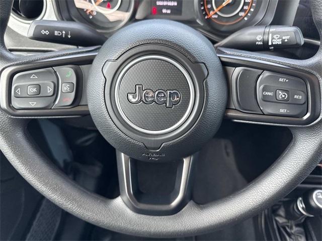 new 2025 Jeep Gladiator car, priced at $45,327
