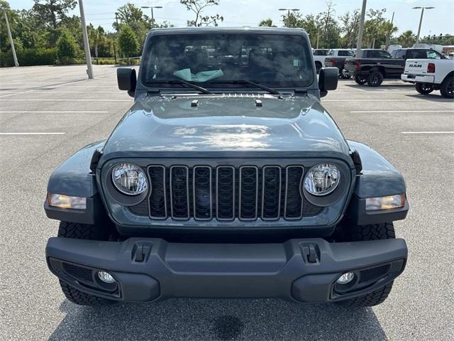new 2025 Jeep Gladiator car, priced at $45,327