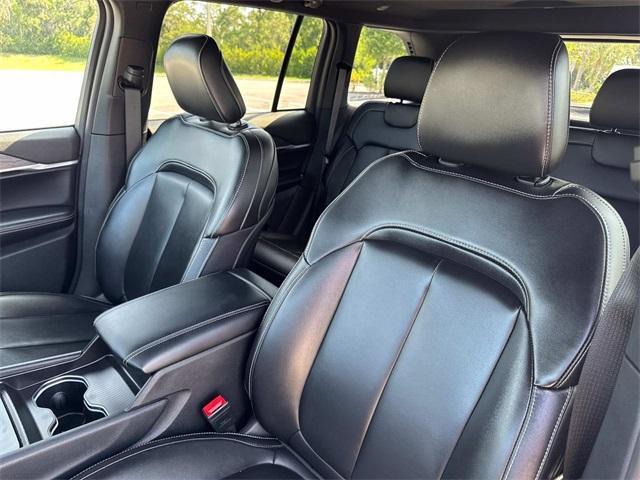 used 2025 Jeep Grand Cherokee car, priced at $37,888