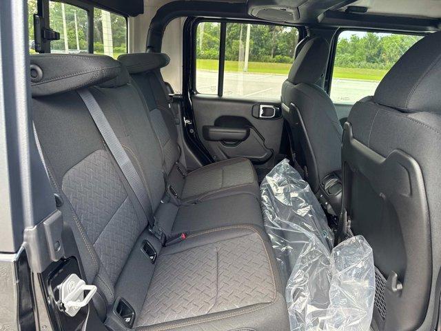 new 2025 Jeep Gladiator car, priced at $53,259