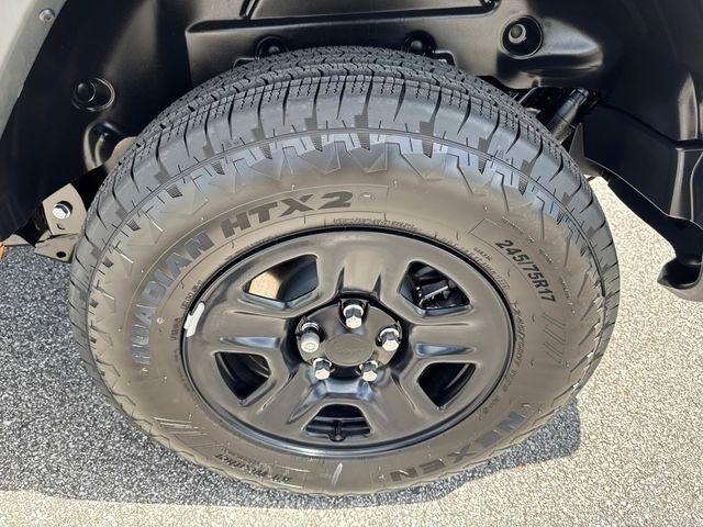 new 2025 Jeep Wrangler car, priced at $37,267