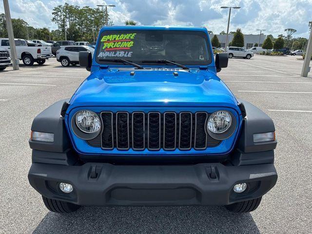 new 2025 Jeep Wrangler car, priced at $47,713