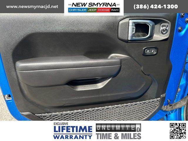 new 2025 Jeep Wrangler car, priced at $47,063