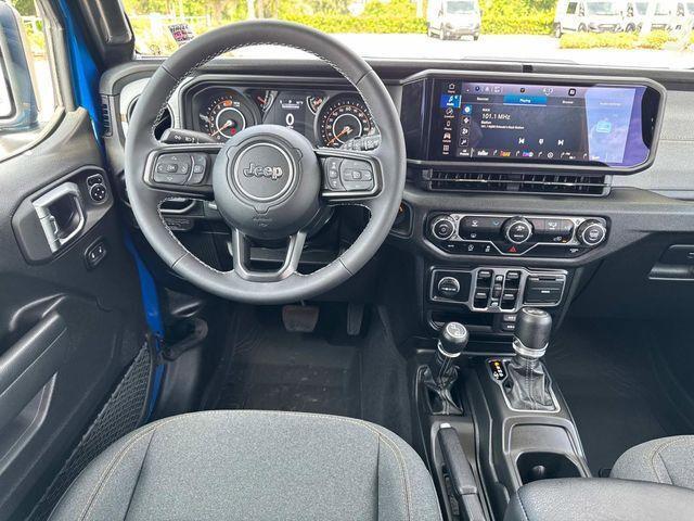 new 2025 Jeep Wrangler car, priced at $47,713