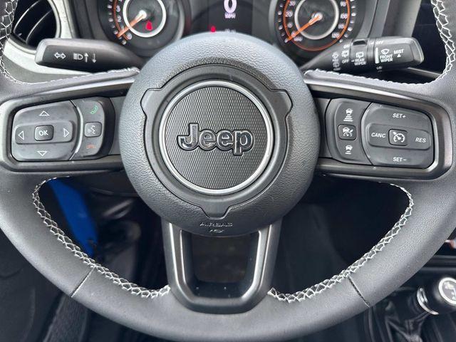 new 2025 Jeep Wrangler car, priced at $47,713