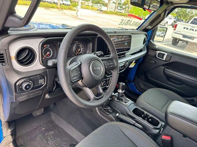 new 2025 Jeep Wrangler car, priced at $47,713