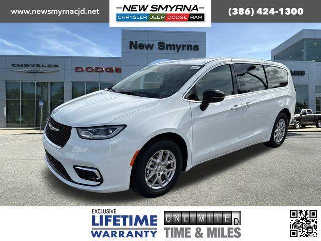 new 2026 Chrysler Pacifica car, priced at $43,749