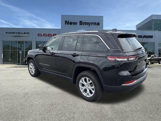 used 2022 Jeep Grand Cherokee car, priced at $27,588
