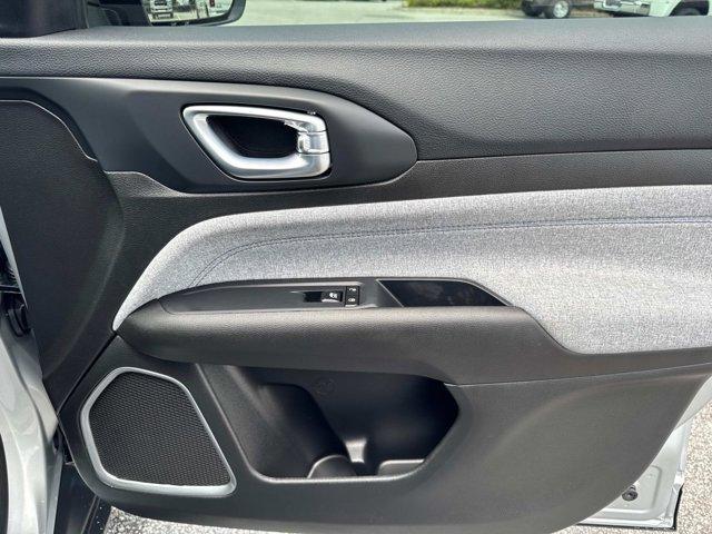 new 2025 Jeep Compass car, priced at $33,175