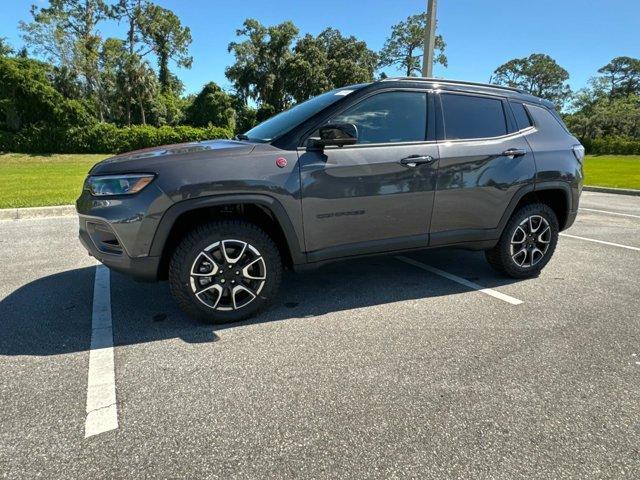 new 2024 Jeep Compass car, priced at $39,027