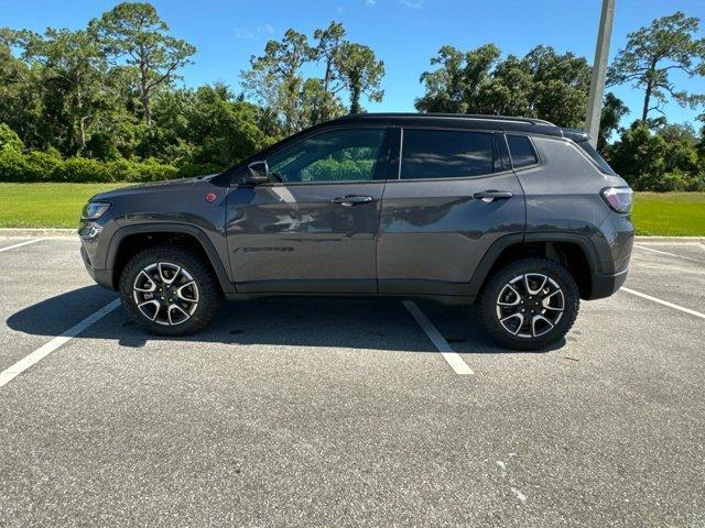 new 2024 Jeep Compass car, priced at $39,027