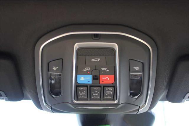 new 2025 Jeep Grand Cherokee car