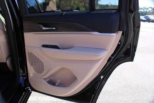 new 2025 Jeep Grand Cherokee car