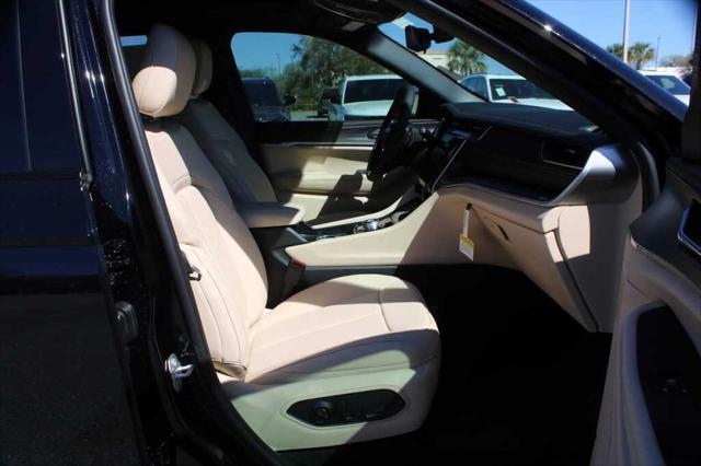 new 2025 Jeep Grand Cherokee car