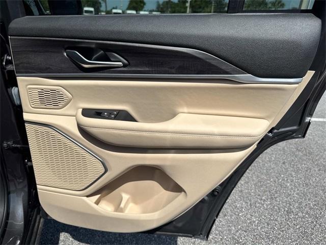 used 2022 Jeep Grand Cherokee car, priced at $35,888