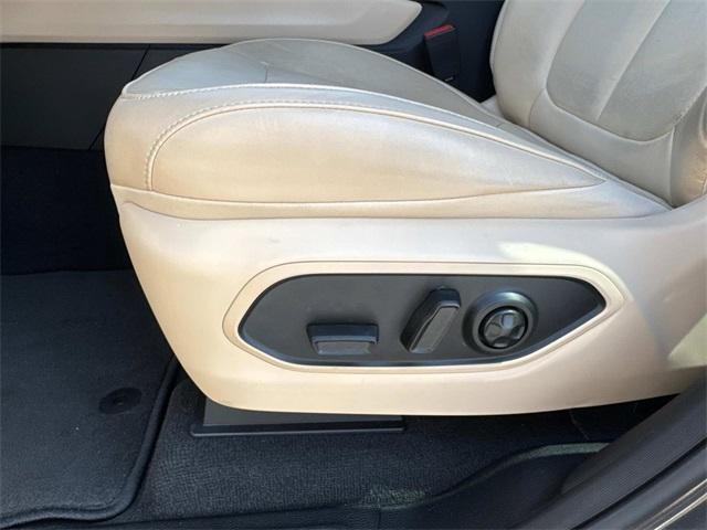 used 2022 Jeep Grand Cherokee car, priced at $35,888