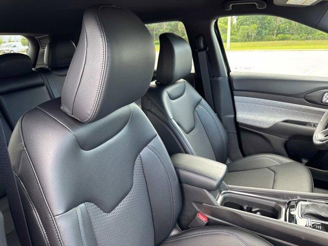 new 2025 Jeep Compass car, priced at $33,175
