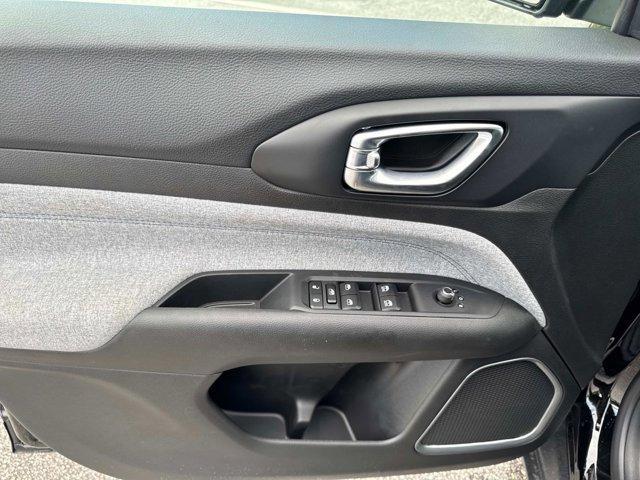 new 2025 Jeep Compass car, priced at $33,175