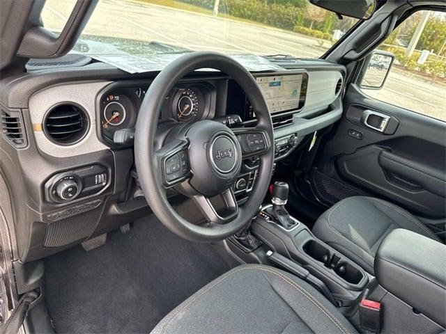 new 2025 Jeep Gladiator car, priced at $45,595