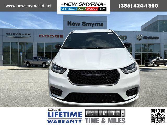 new 2026 Chrysler Pacifica car, priced at $44,506