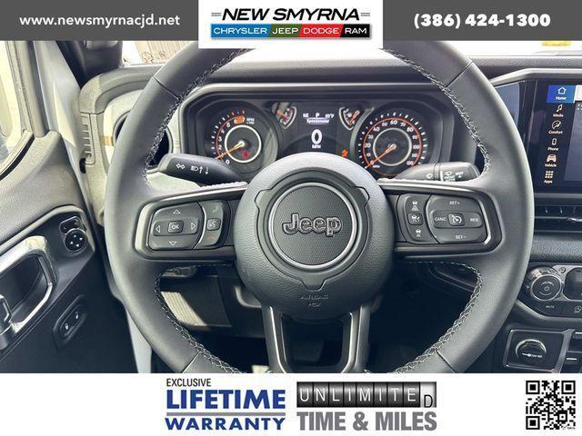 new 2025 Jeep Wrangler car, priced at $43,177