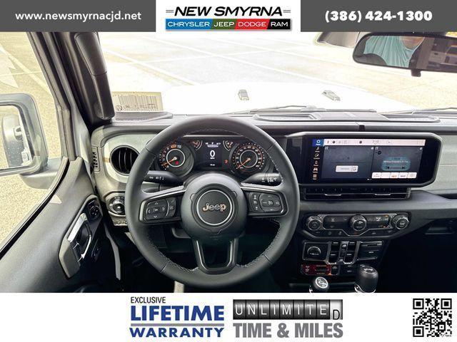 new 2025 Jeep Wrangler car, priced at $43,177