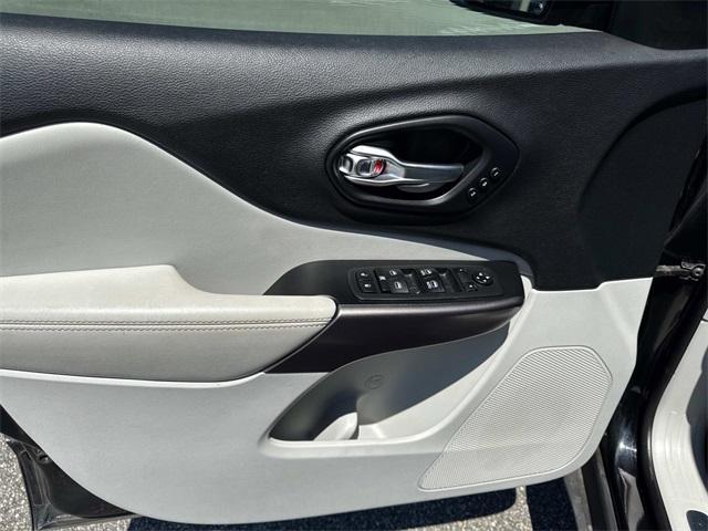 used 2019 Jeep Cherokee car, priced at $17,888